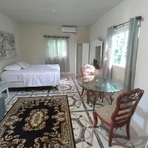 https://grace-garden-guesthouse.hotelsochorios.net